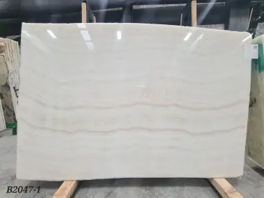 B2047 - 2 CM White Onyx Polished