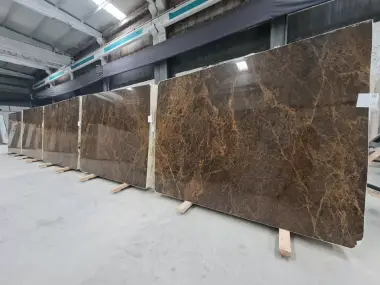 B2091 - 2 CM Golden Emparador Polished