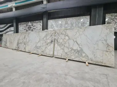 B5606 - 2 CM Calacatta Green Honed