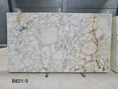 B821 - 2CM CALACATTA GREEN HONED