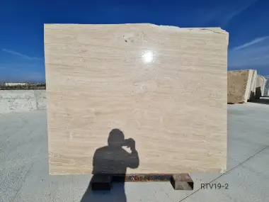 RTV19 - Riva Travertine Veincut Unfilled Polished