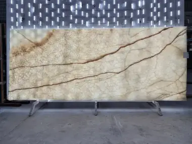 B2240 - 2 CM Green Onyx Polished