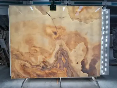 B5251 - 2 CM White Onyx Polished