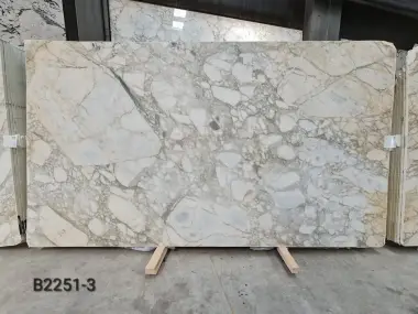 B2251 - 2 CM Calacatta Green Honed