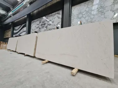 LMS1 - 2 CM Myra Honed