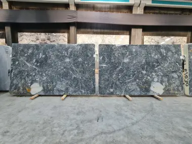 B6030 - 2 CM Jaguar Grey Polished