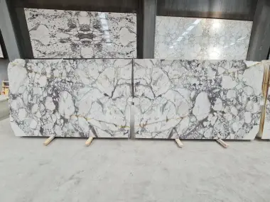 B2140 - Calacatta Viola Honed