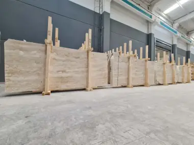 B5352 - 2 CM Travertine Veincut Unfilled Honed