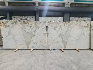 B2039 - 2CM CALACATTA GREEN HONED