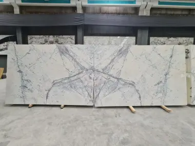 B2135 - 2 CM Lilac Honed