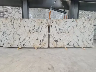 B1874 - 2 CM Calacatta Viola Honed