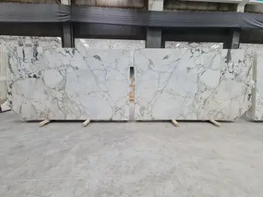 B4833 - 2 CM Calacatta Viola Honed