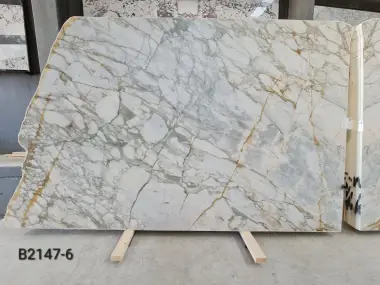 B2147 - Calacatta Green Honed