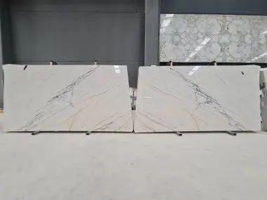 B1381 - 2 CM Lilac Polished