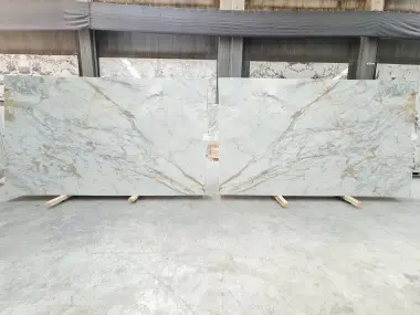 B2233 - 2 CM Calacatta Gold Honed