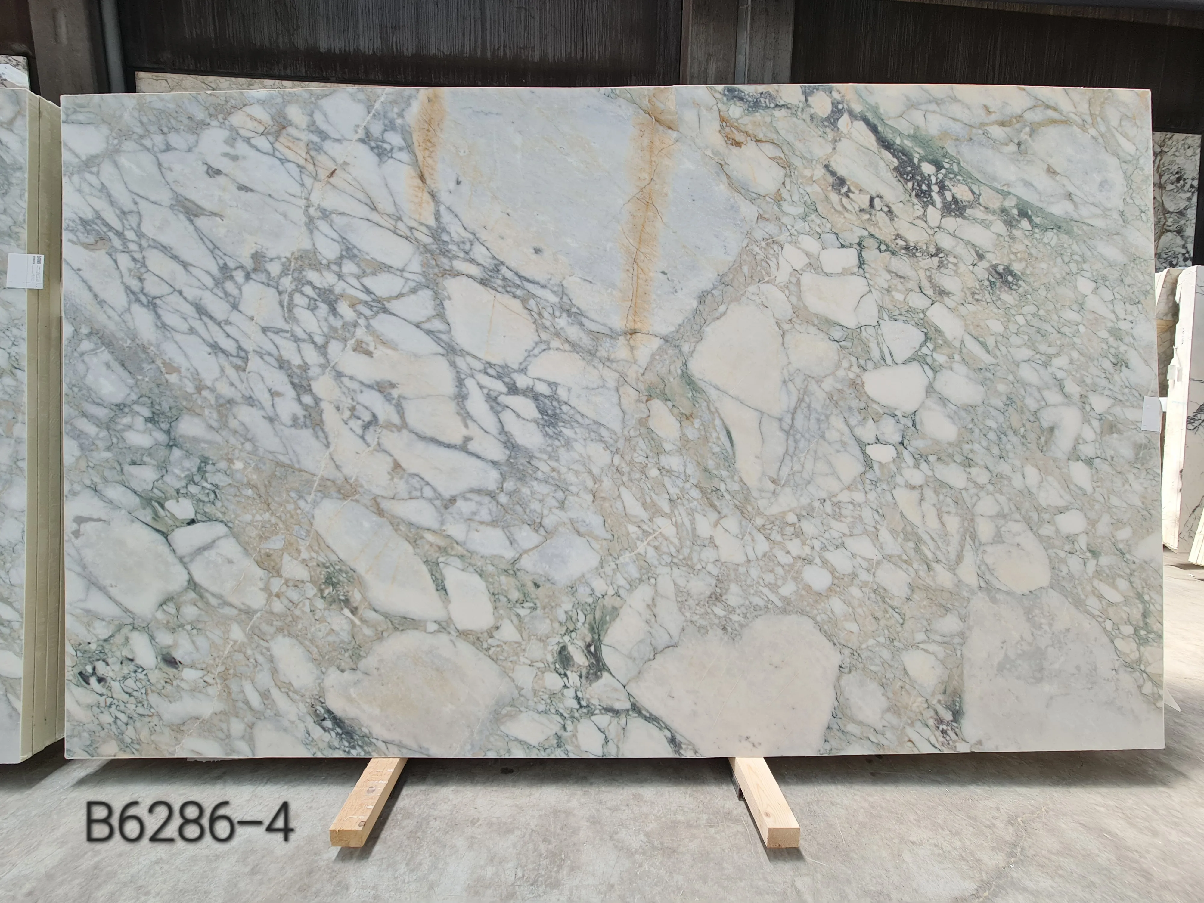 B6286 - 3 CM Calacatta Green Honed