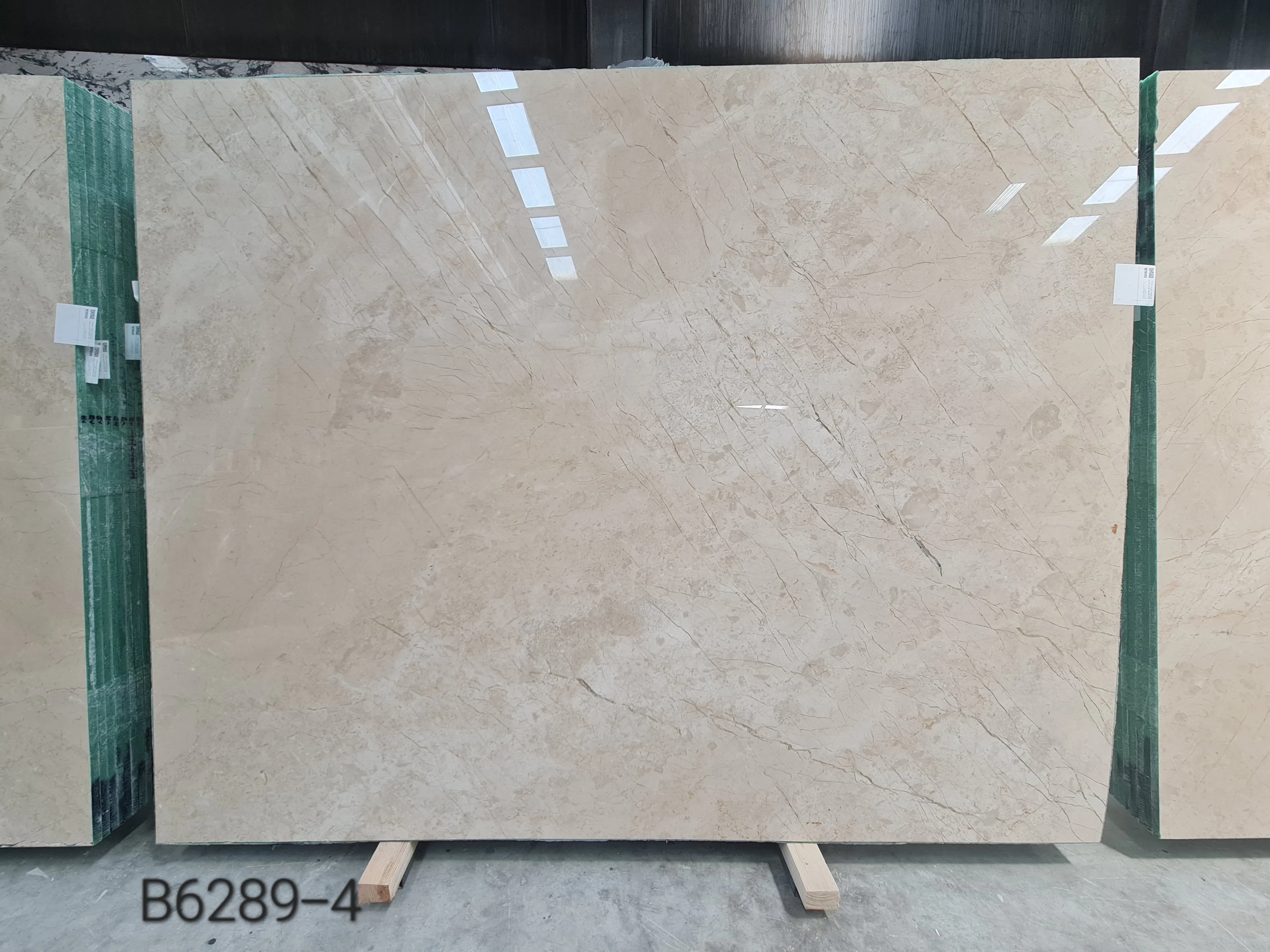 B6289 - 2 CM Bursa Beige Polished
