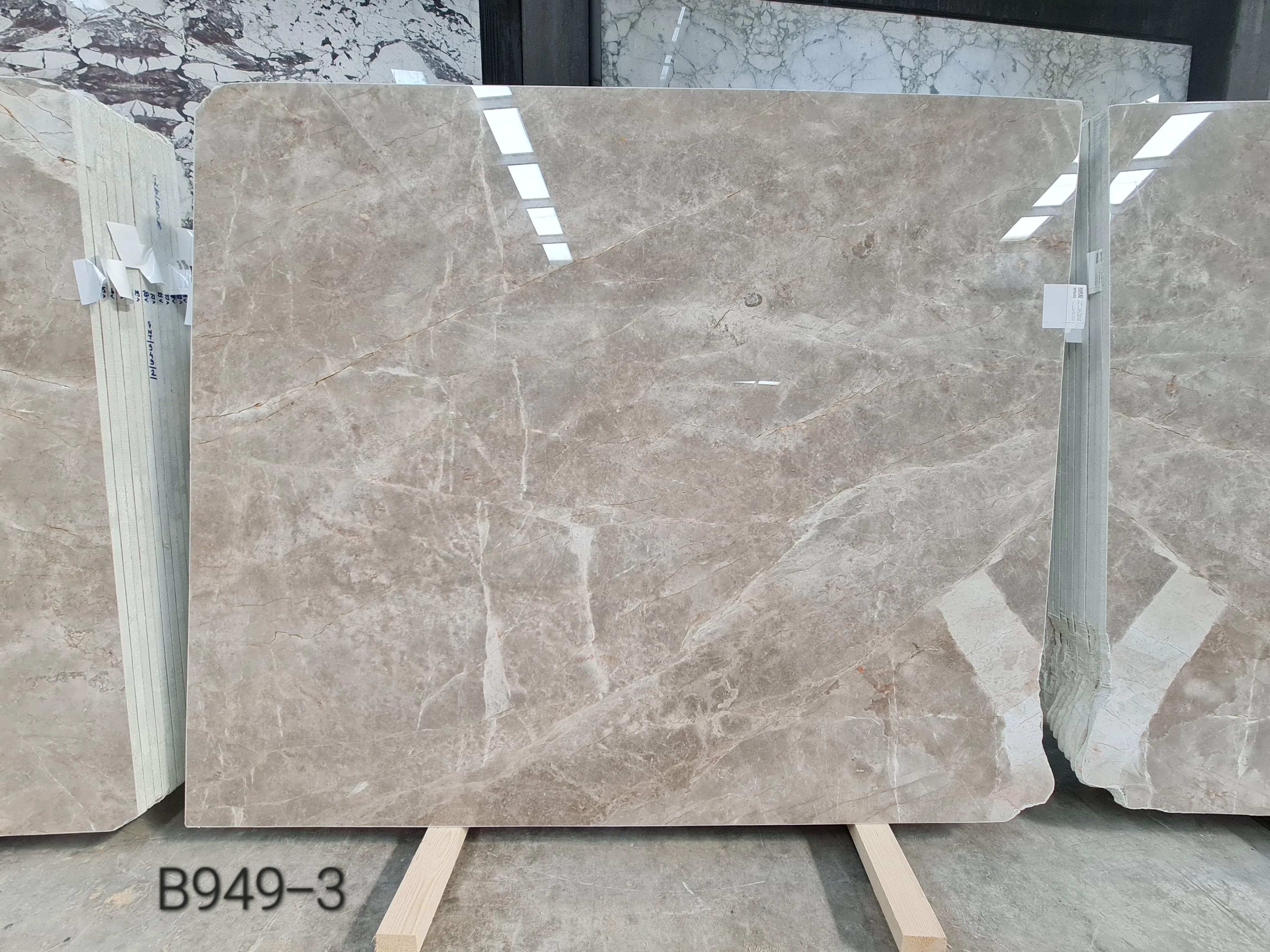 B949 - 2 CM Karaman Grey Polished