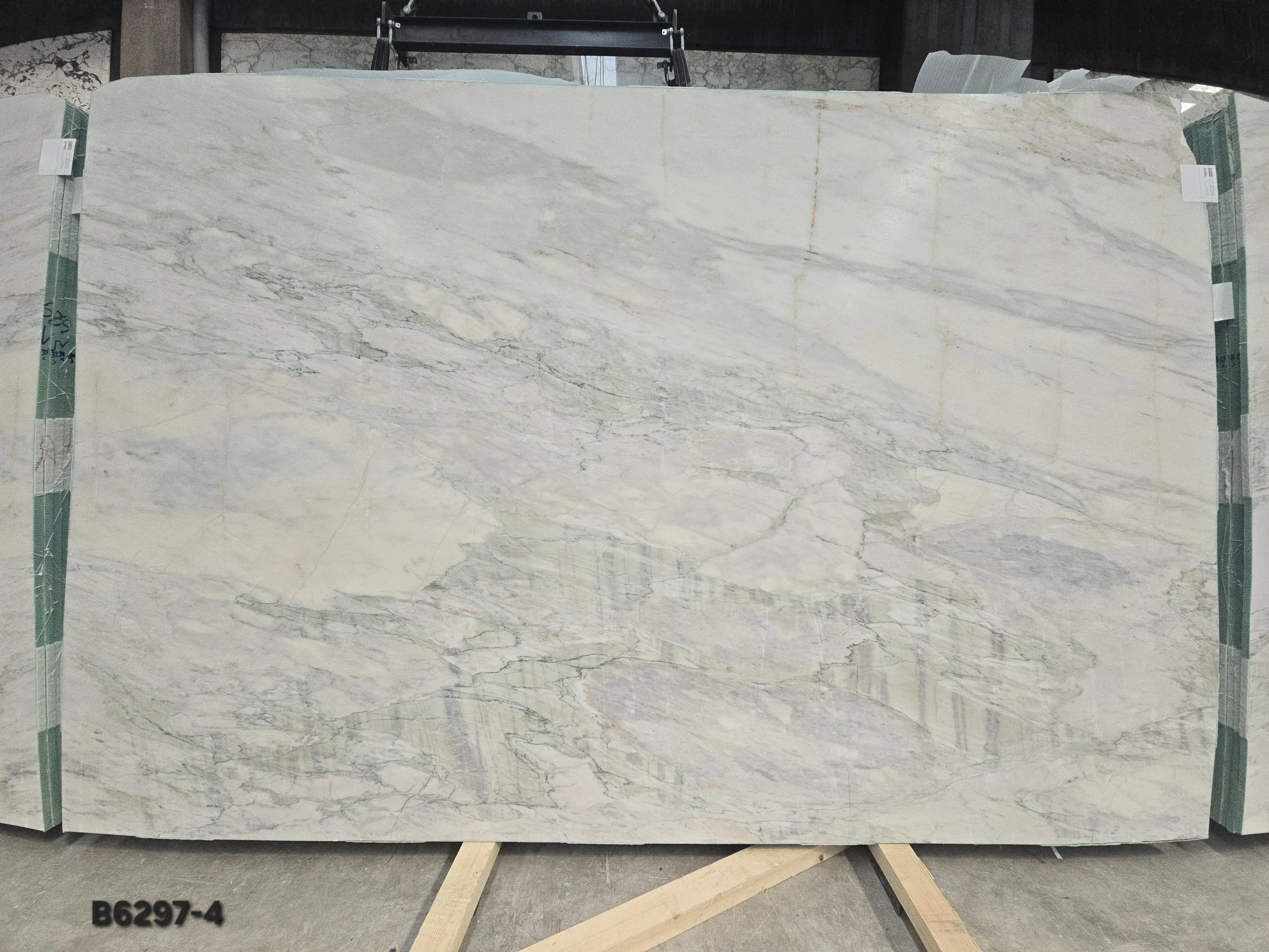 B6297 - 2 CM Arabescato Oyster Honed