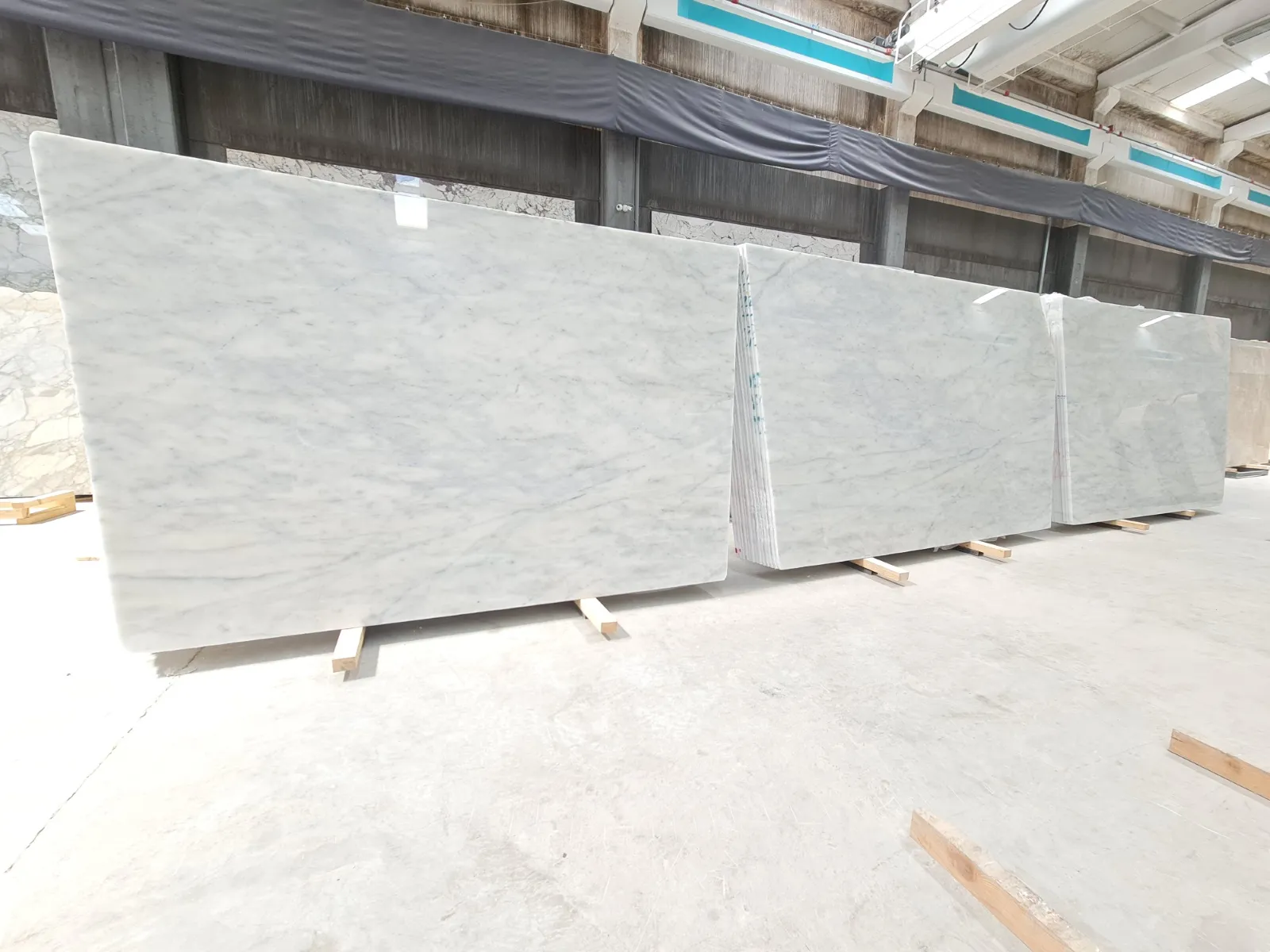 B2224 - 2 CM Mugla White Polished