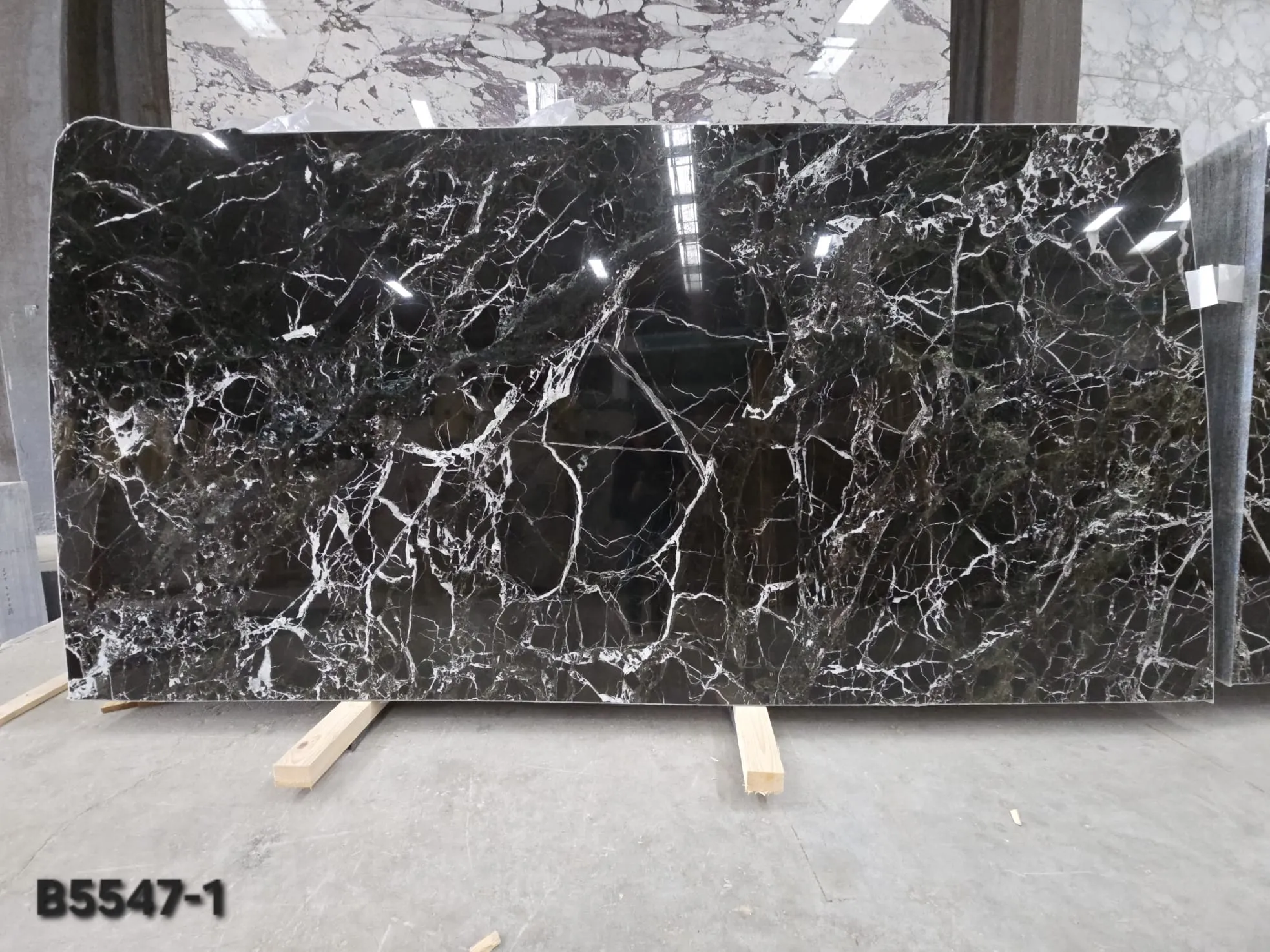 B5547 - 2 CM Verde Levanto Polished