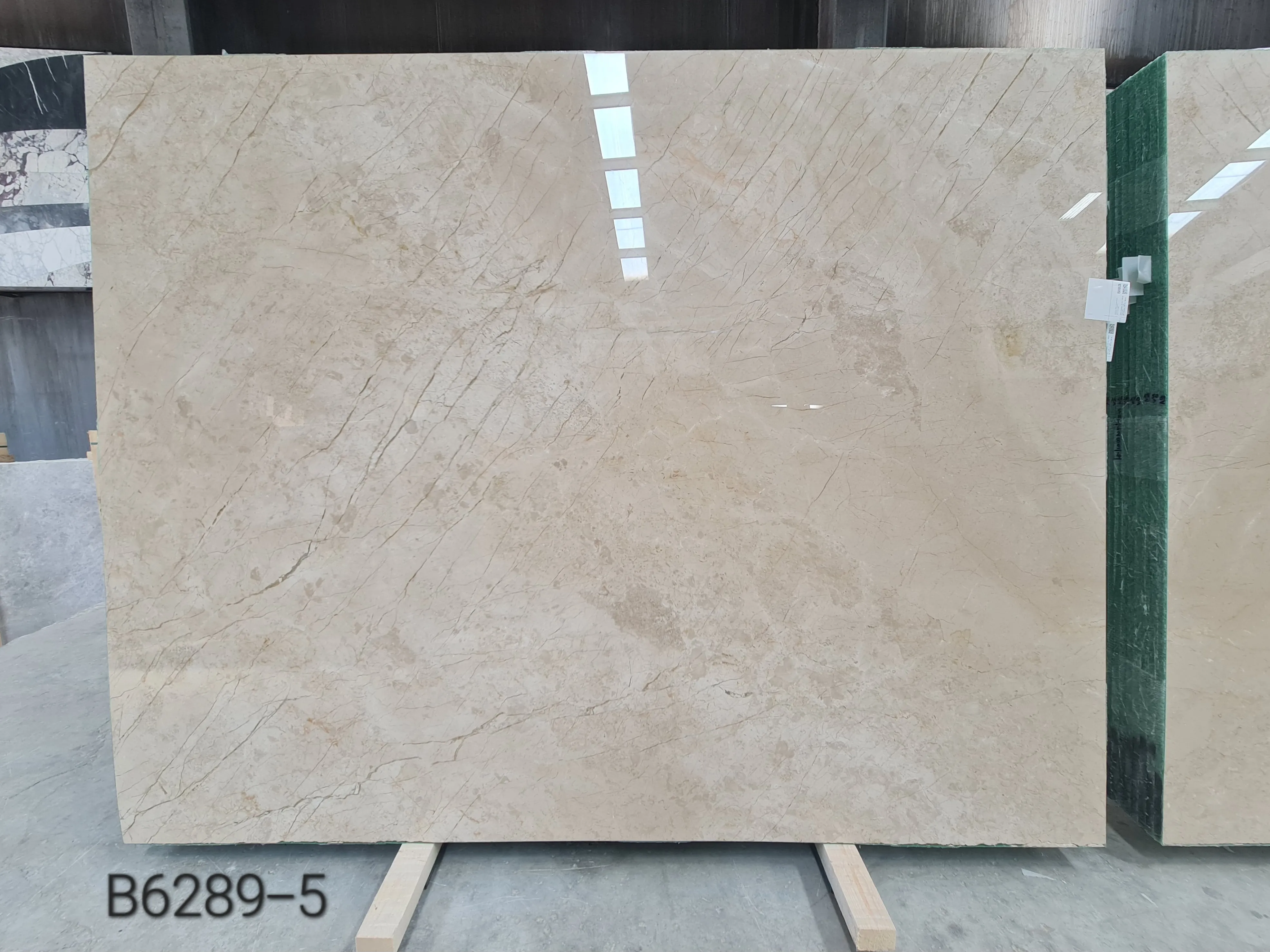 B6289 - 2 CM Bursa Beige Polished