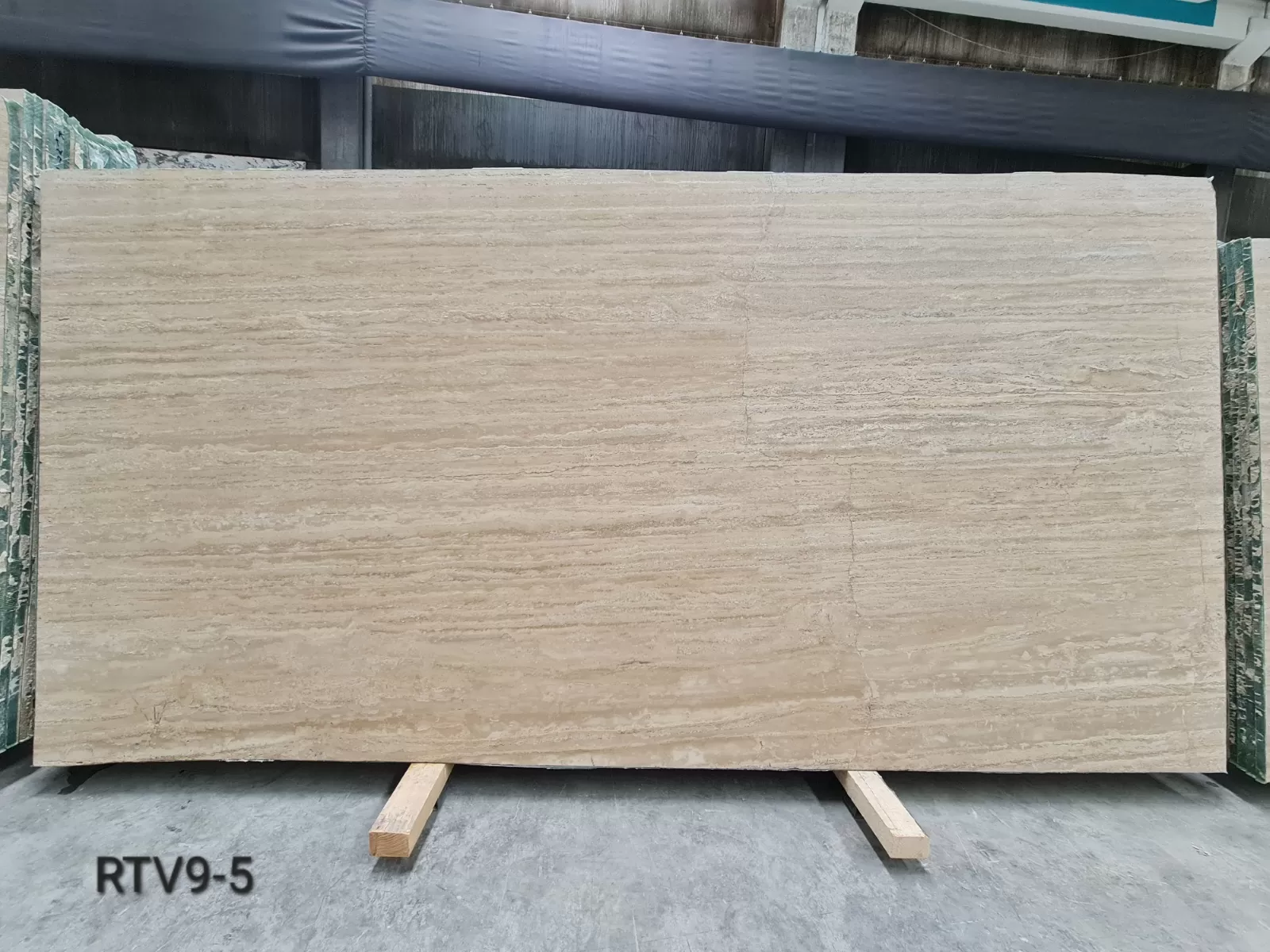 RTV09 - 2CM RIVA TRAVERTINE VEINCUT FILLED HONED