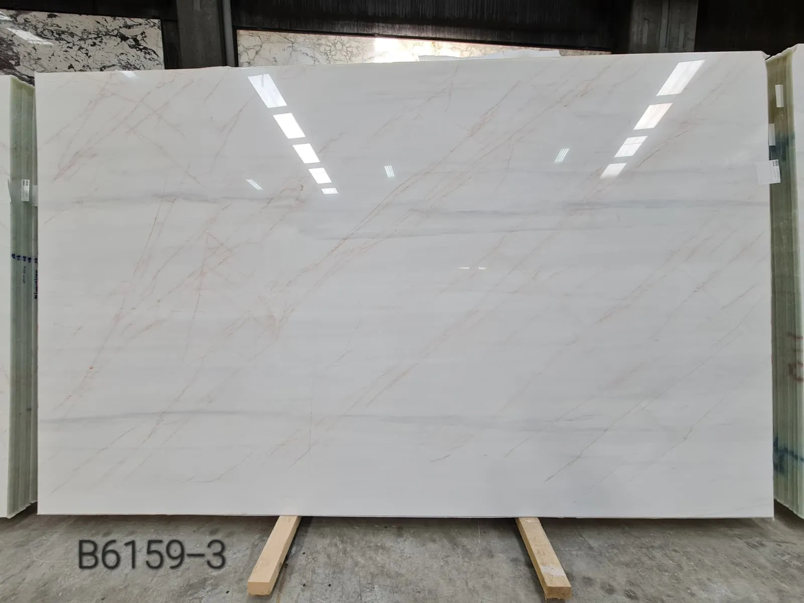 B6159 - 2 CM Golden Spider Dolomite Polished