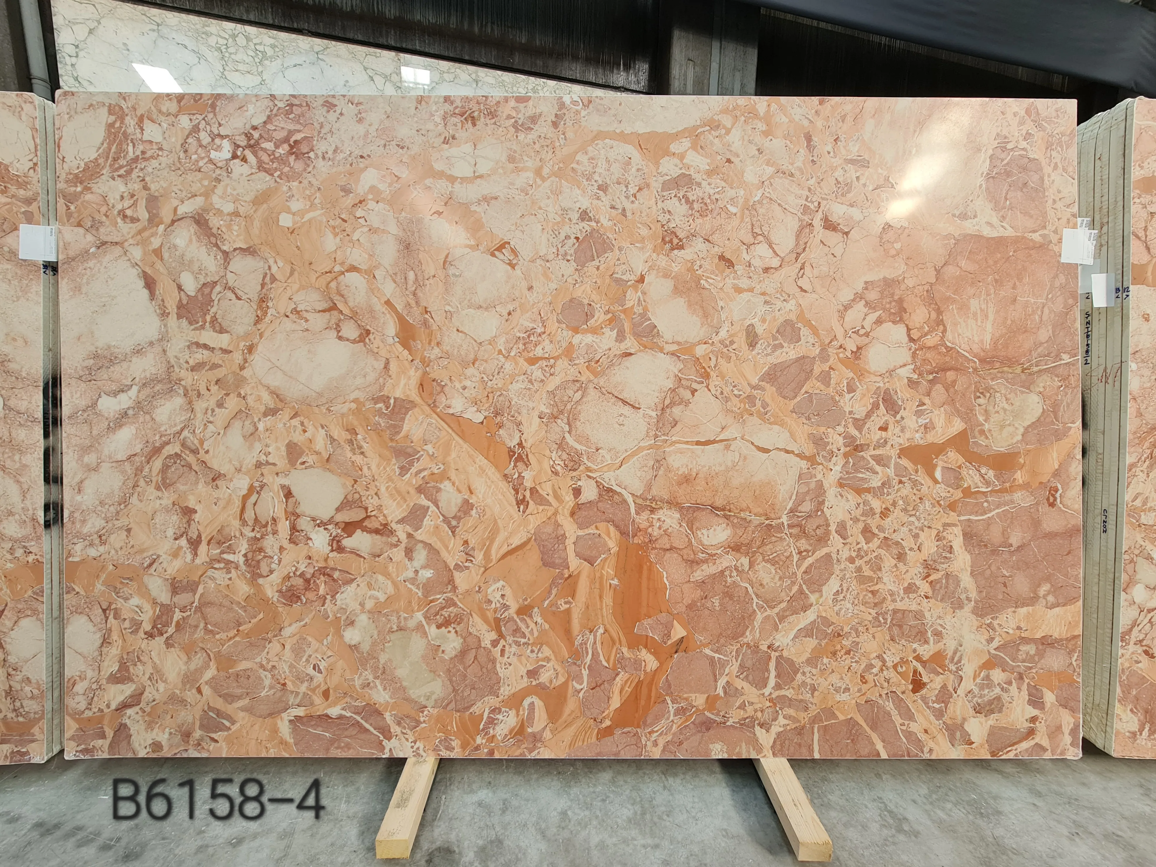 B6158 - 2 CM TERRACOTTA HONED