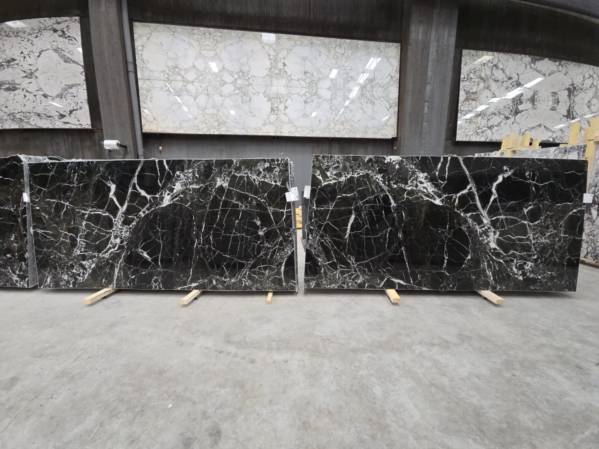 B5547 - 2 CM Verde Levanto Polished