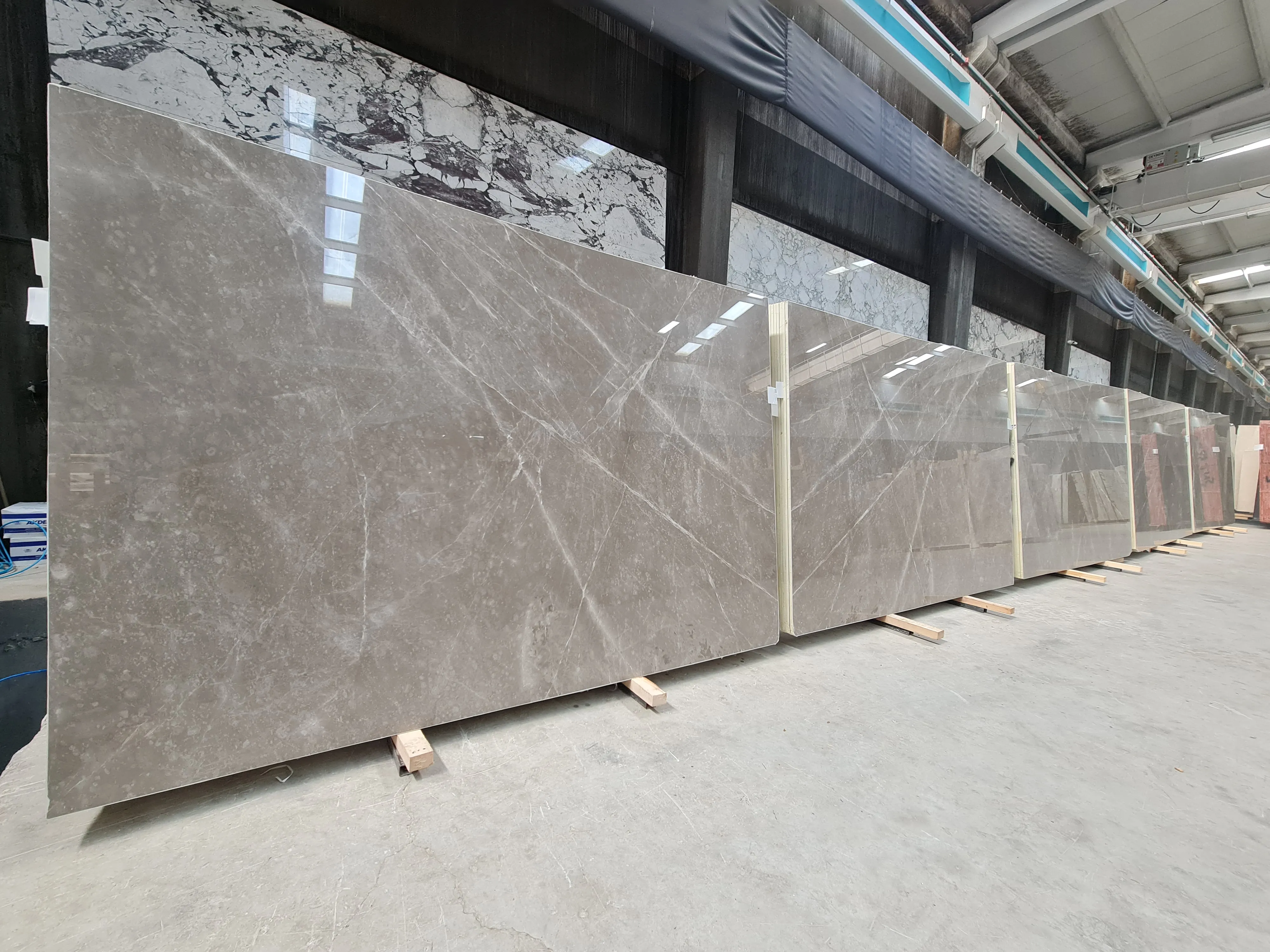 B5320 - 2 CM Tempus Grey Polished