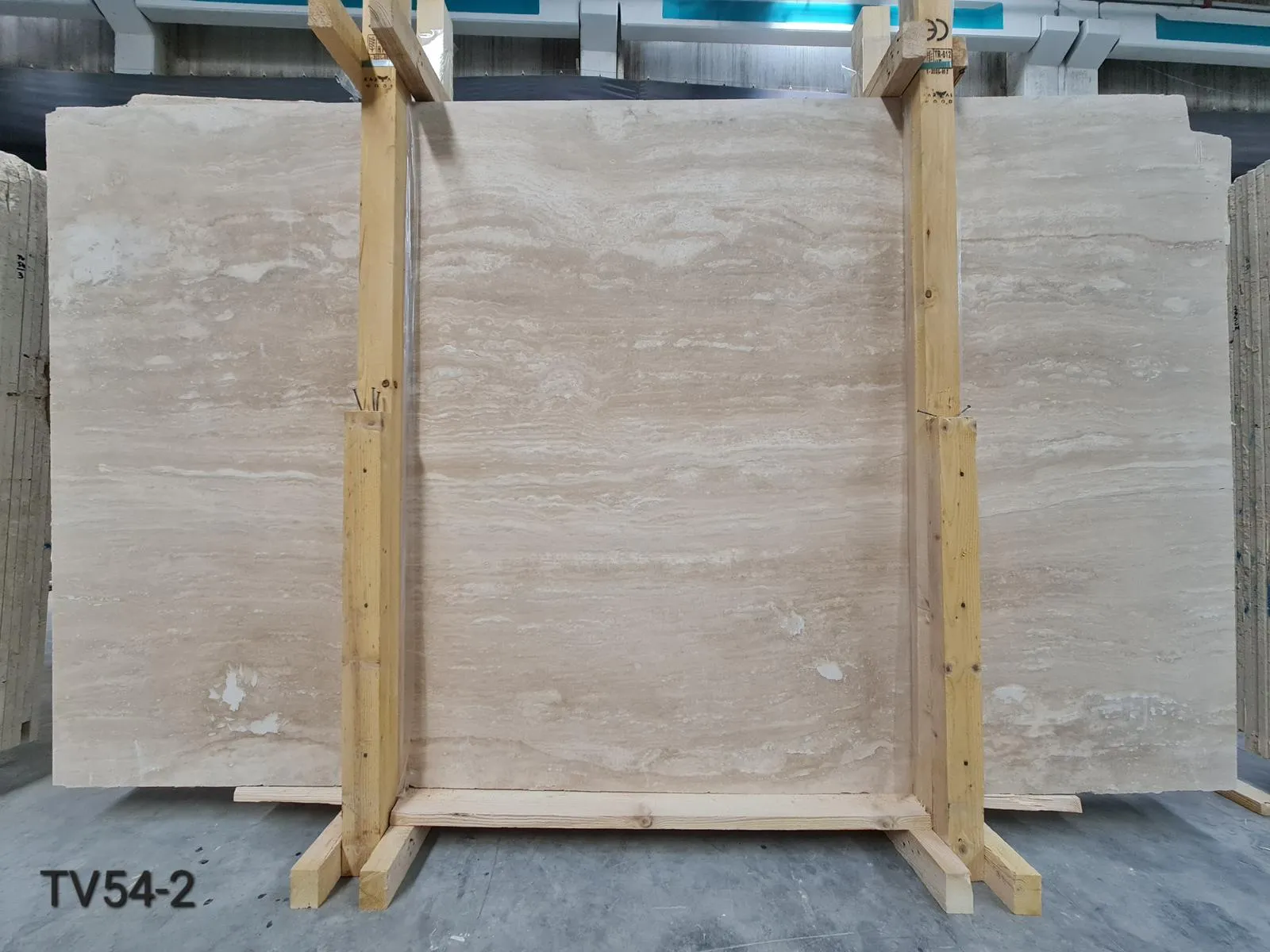 BTV54 - 2 CM Veincut Travertine Filled Honed
