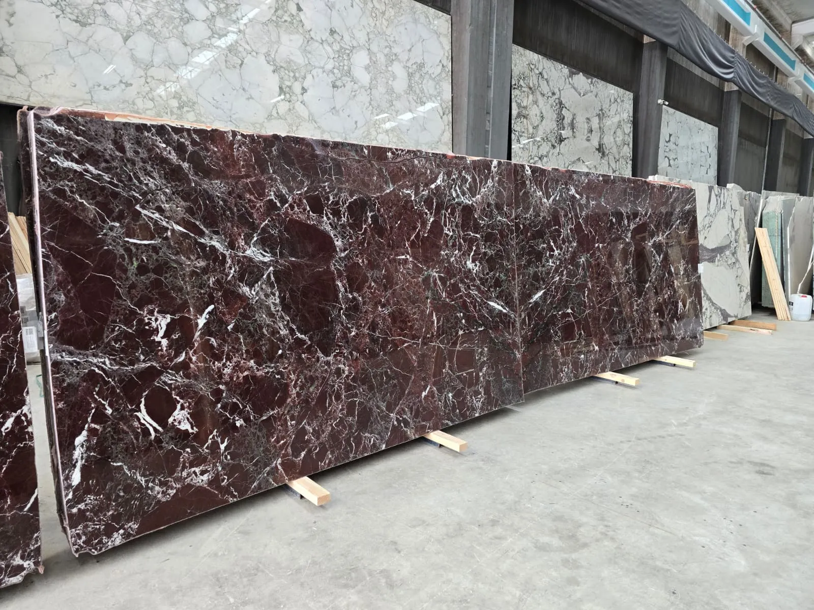 B4587 - Rosso Levanto Polished