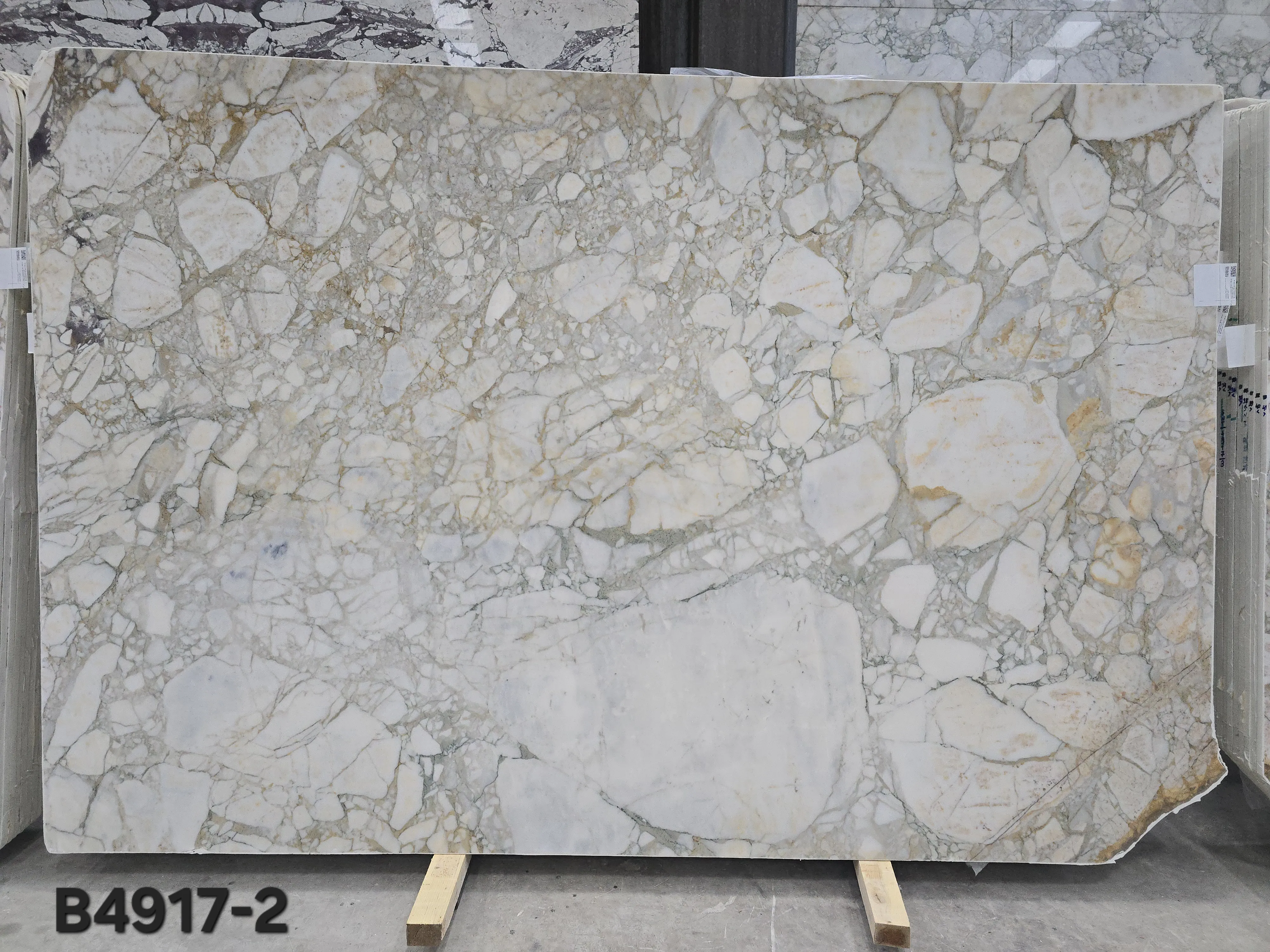 B4917 - 2 CM Calacatta Green Honed