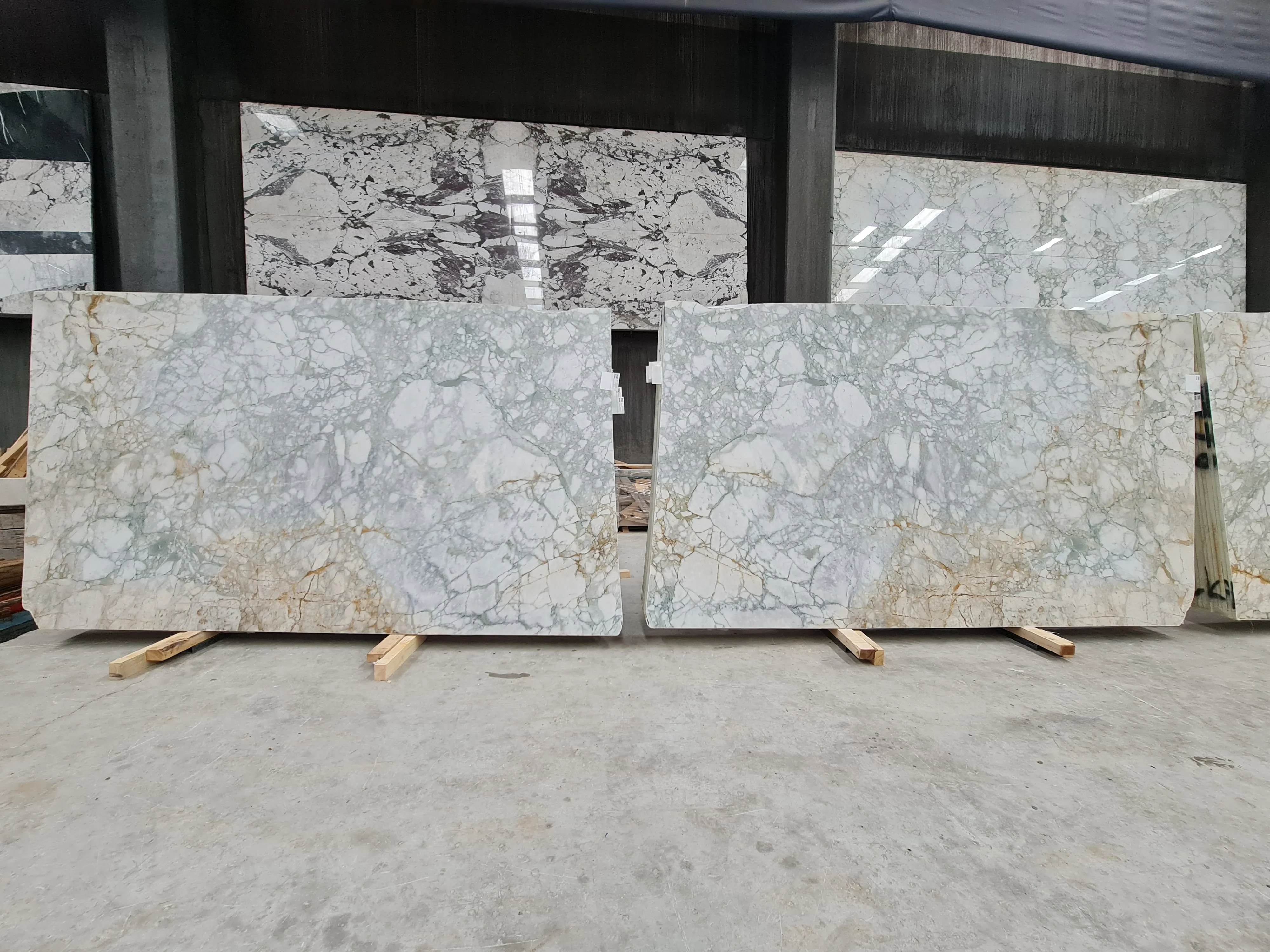 B6135 - 2 CM Calacatta Green Honed