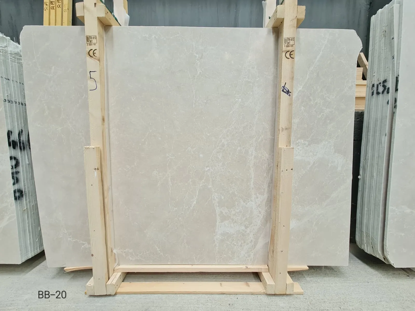 BB20-21-22-23 - 2 CM Burdur Beige Honed