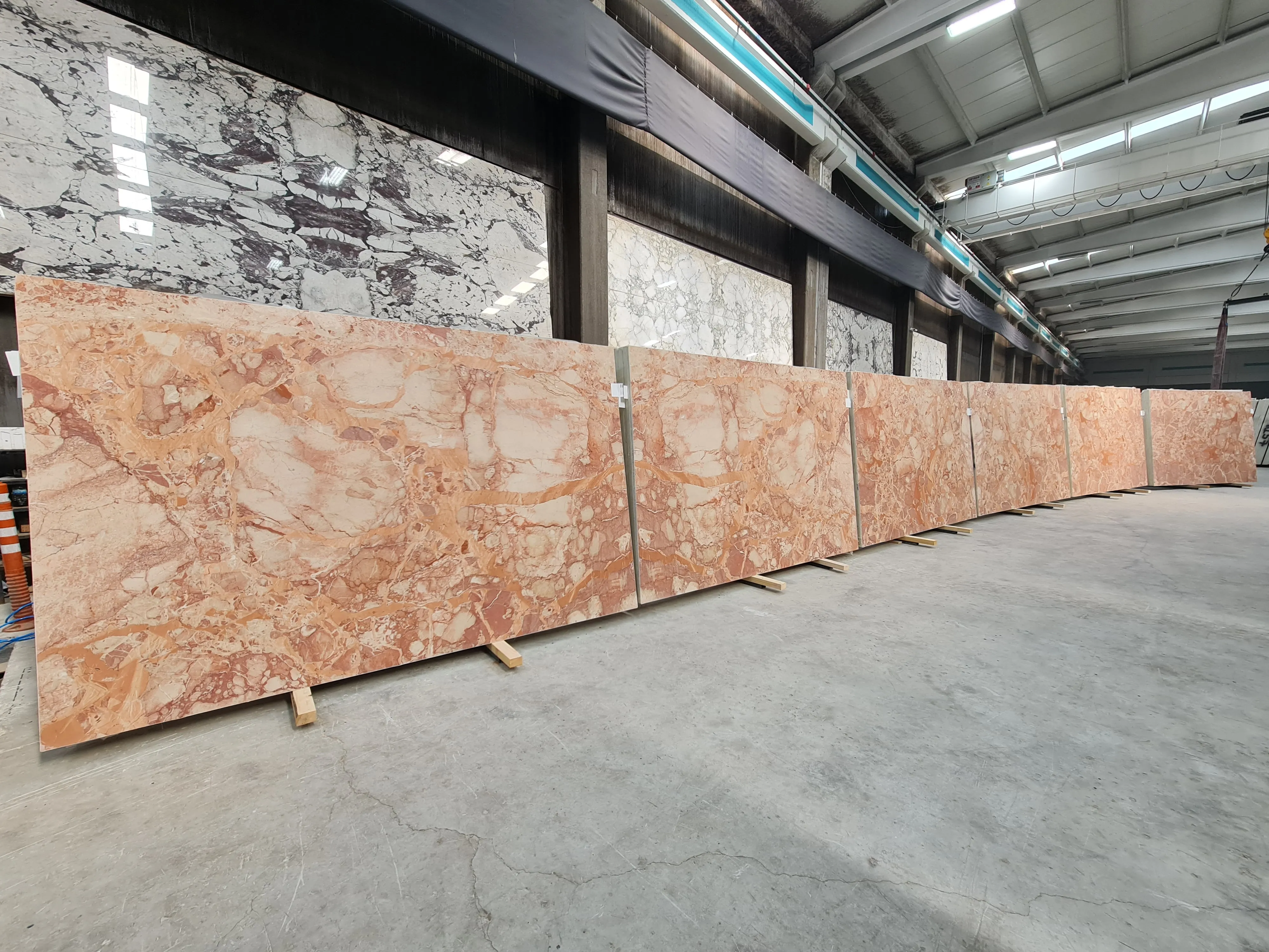 B6158 - 2 CM TERRACOTTA HONED