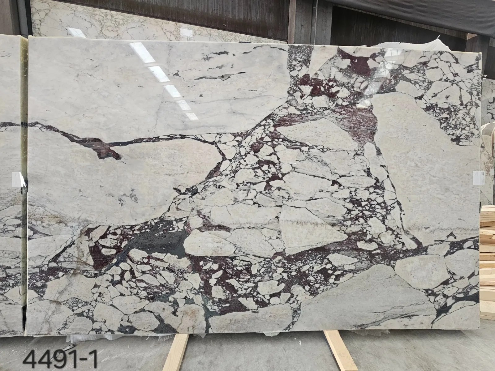B4491 - 2 CM Calacatta Viola Polished