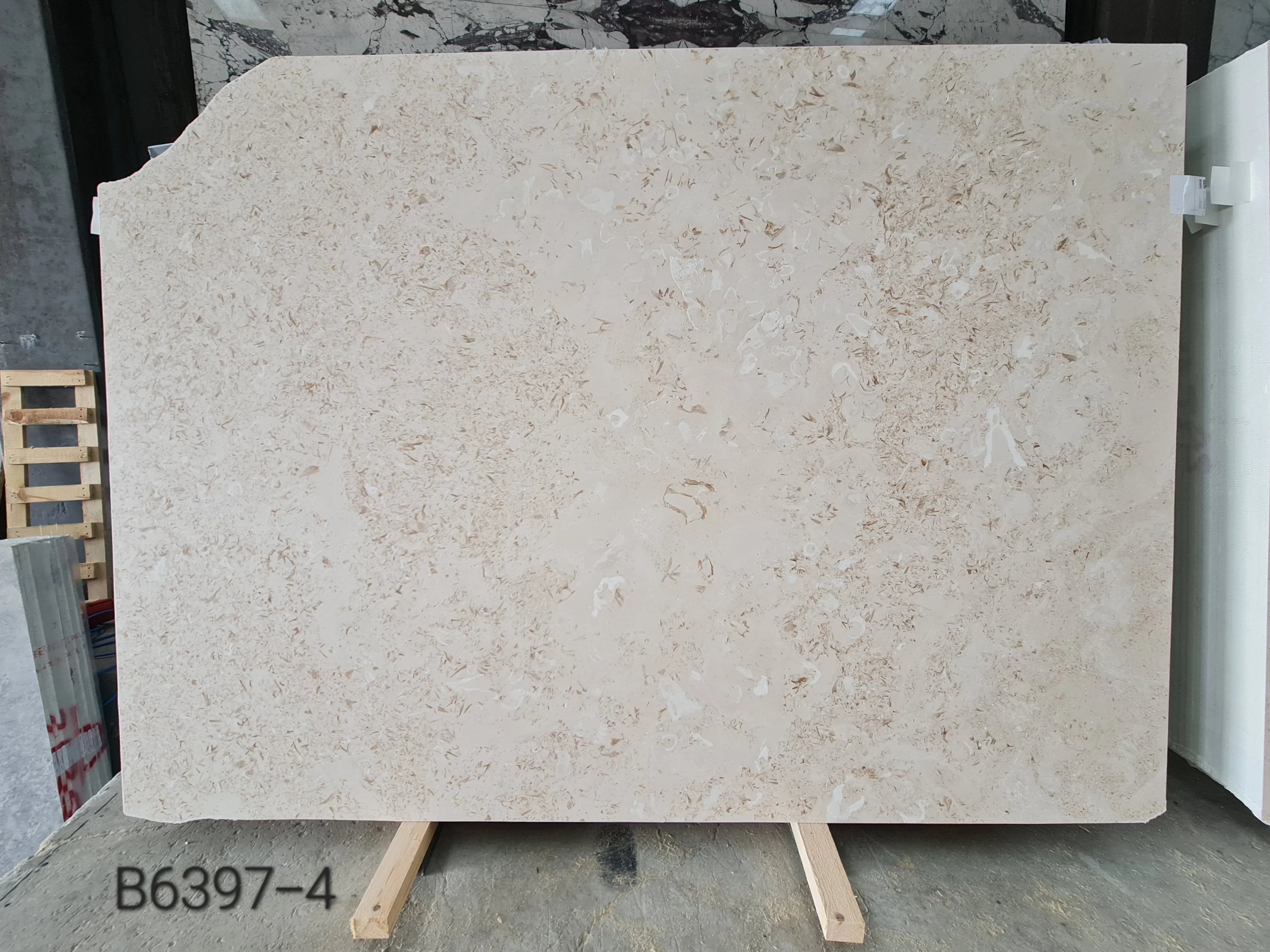 B6397 - 2 CM Myra Honed