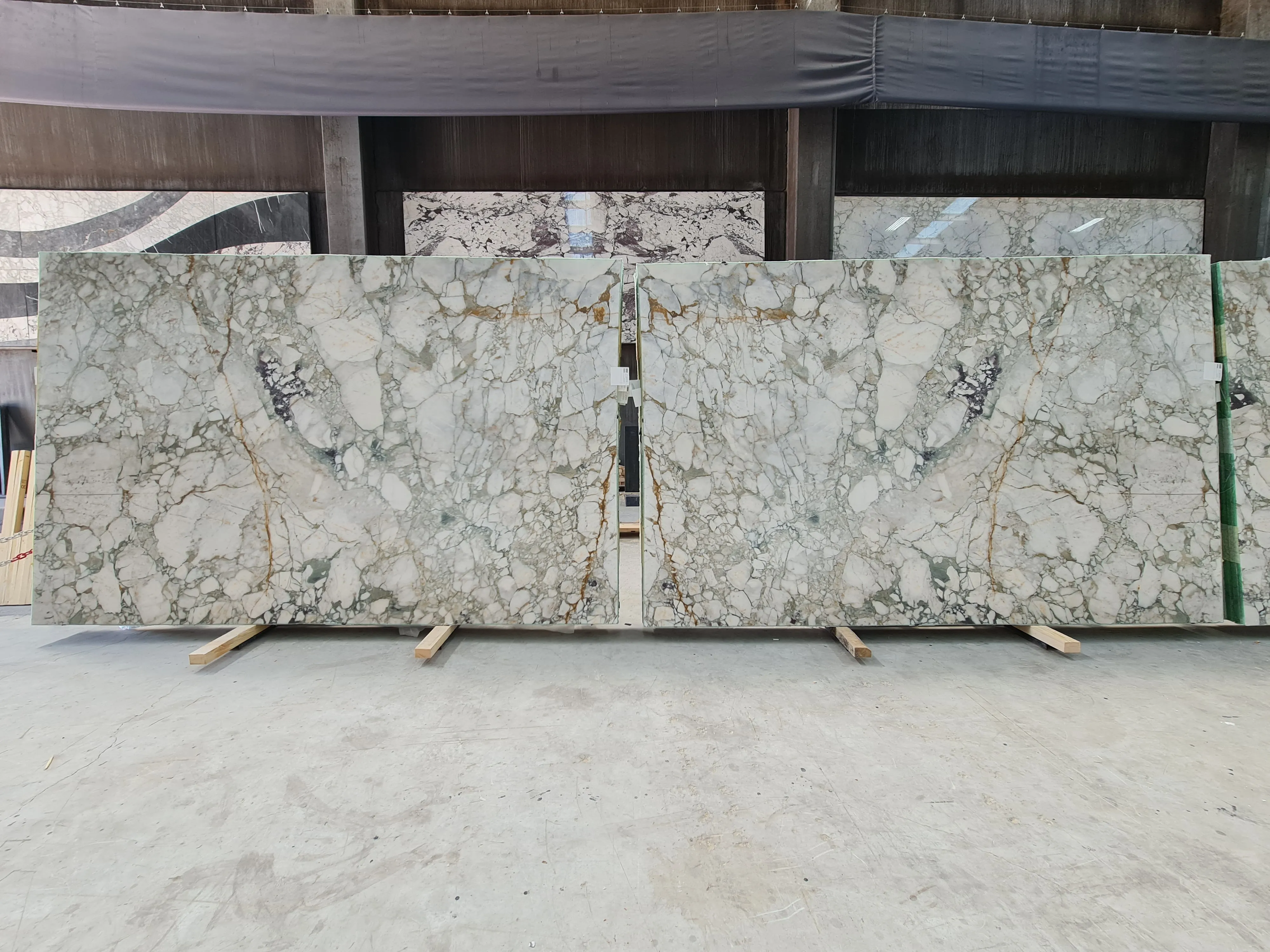 B5146 - 2 CM Calacatta Green Honed