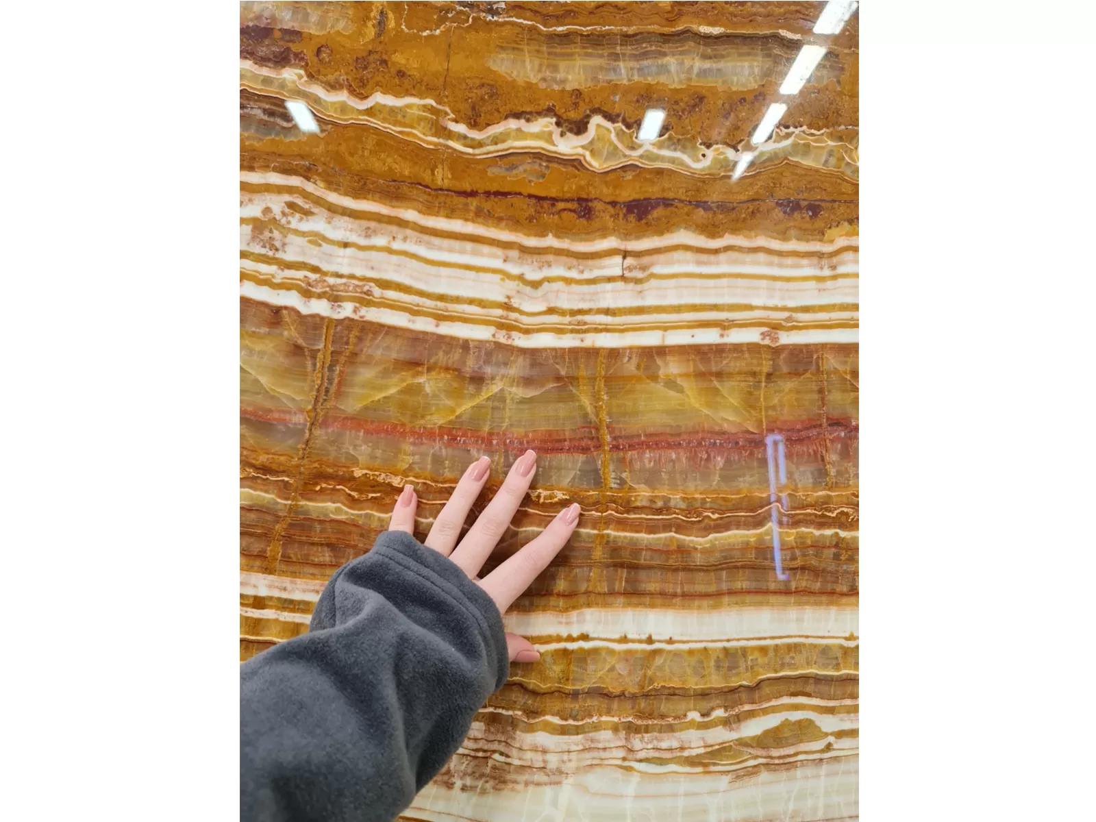 B1649 - 2 CM Tiger Onyx Polished