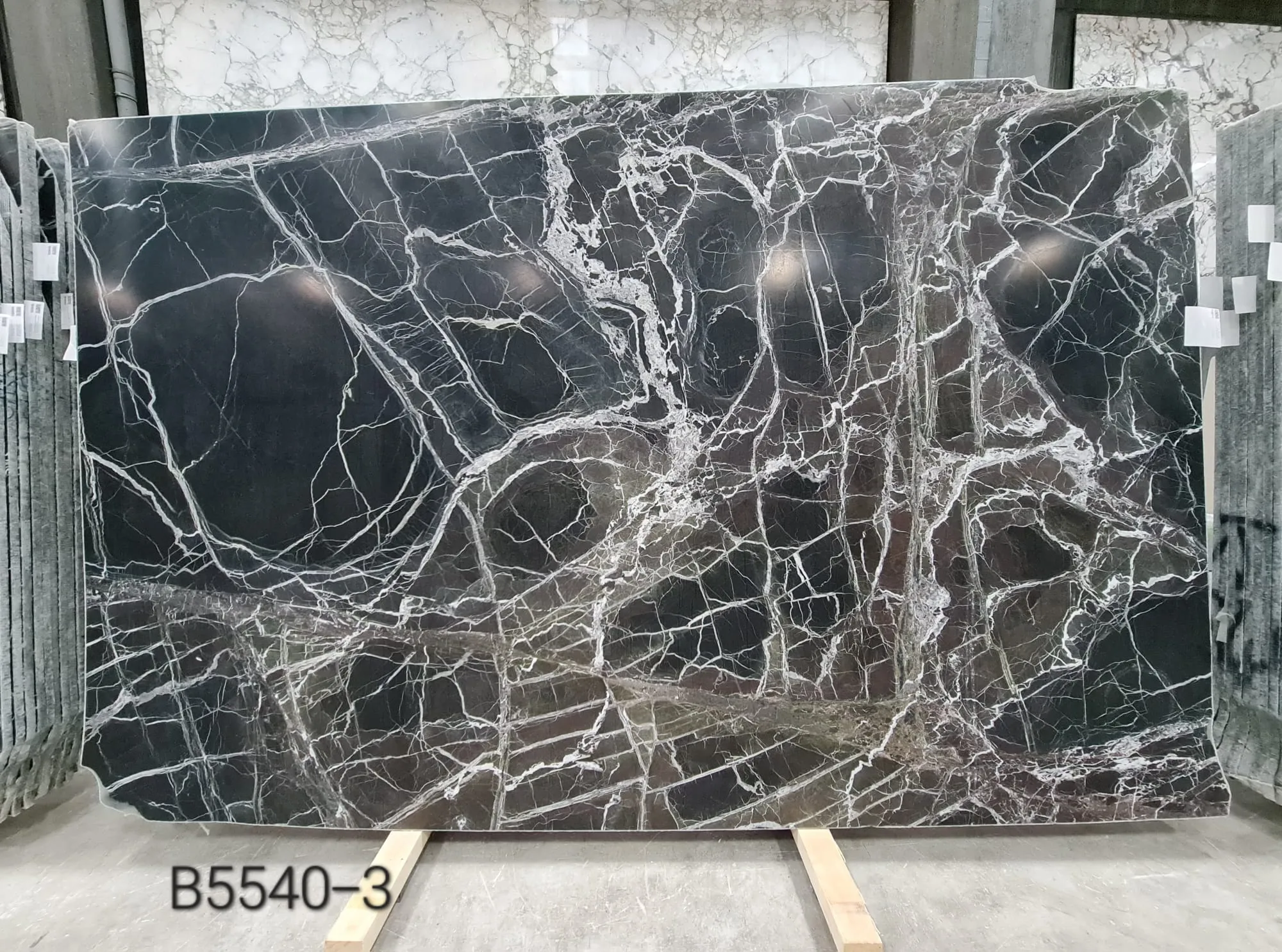 B5540 - 2 CM Verde Levanto Honed