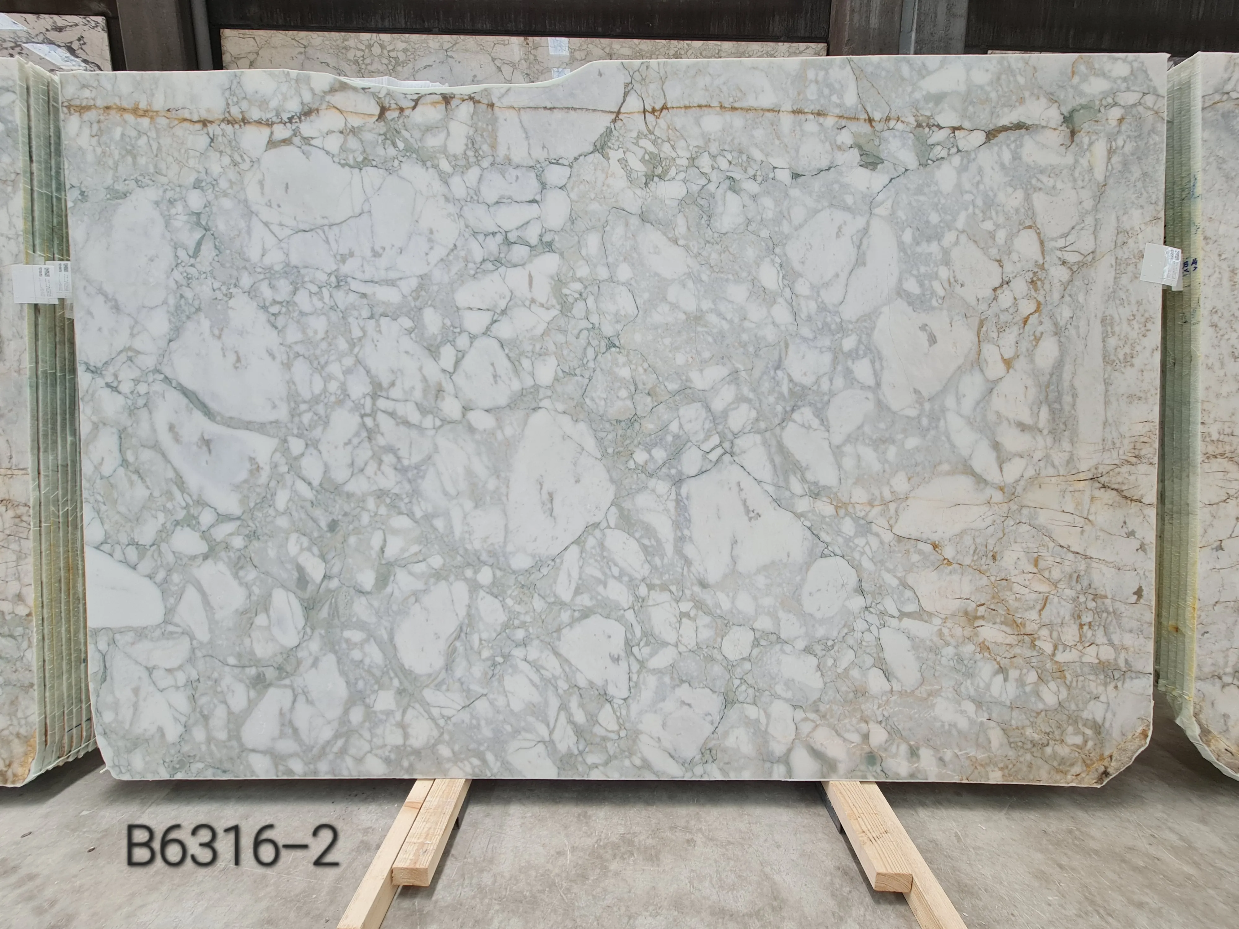 B6316 - 2 CM Calacatta Green Honed