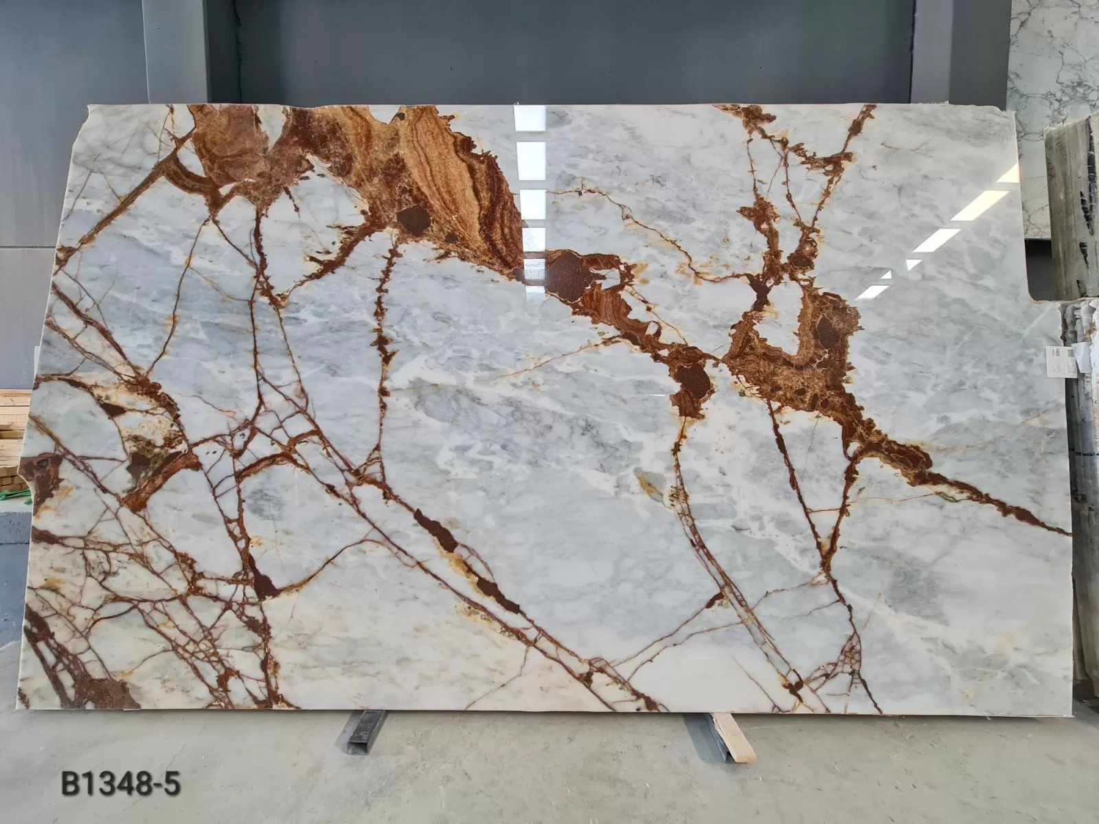 B1348 - 2 CM Deep River Polished