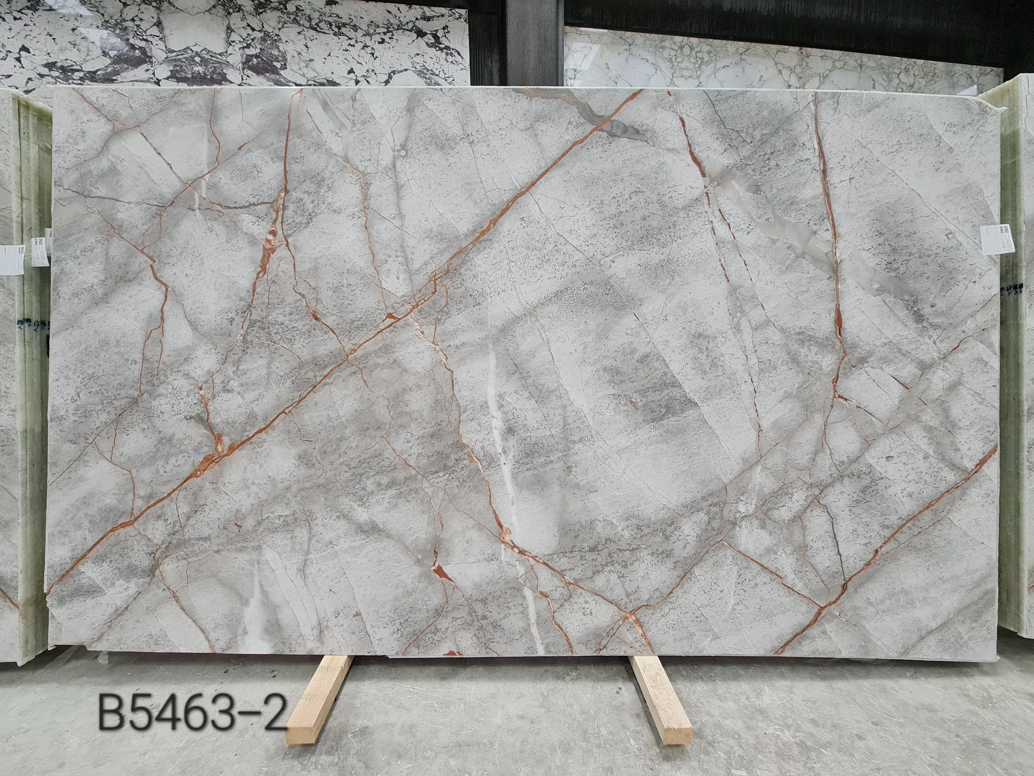 B5463 - 2 CM Appenino River Honed