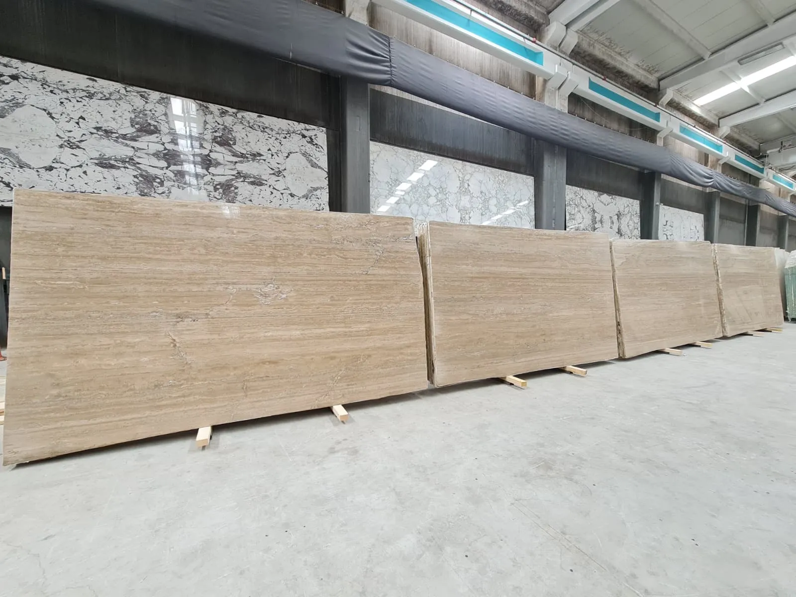 RTV13 - 2 CM Riva Travertine Veincut Filled Honed
