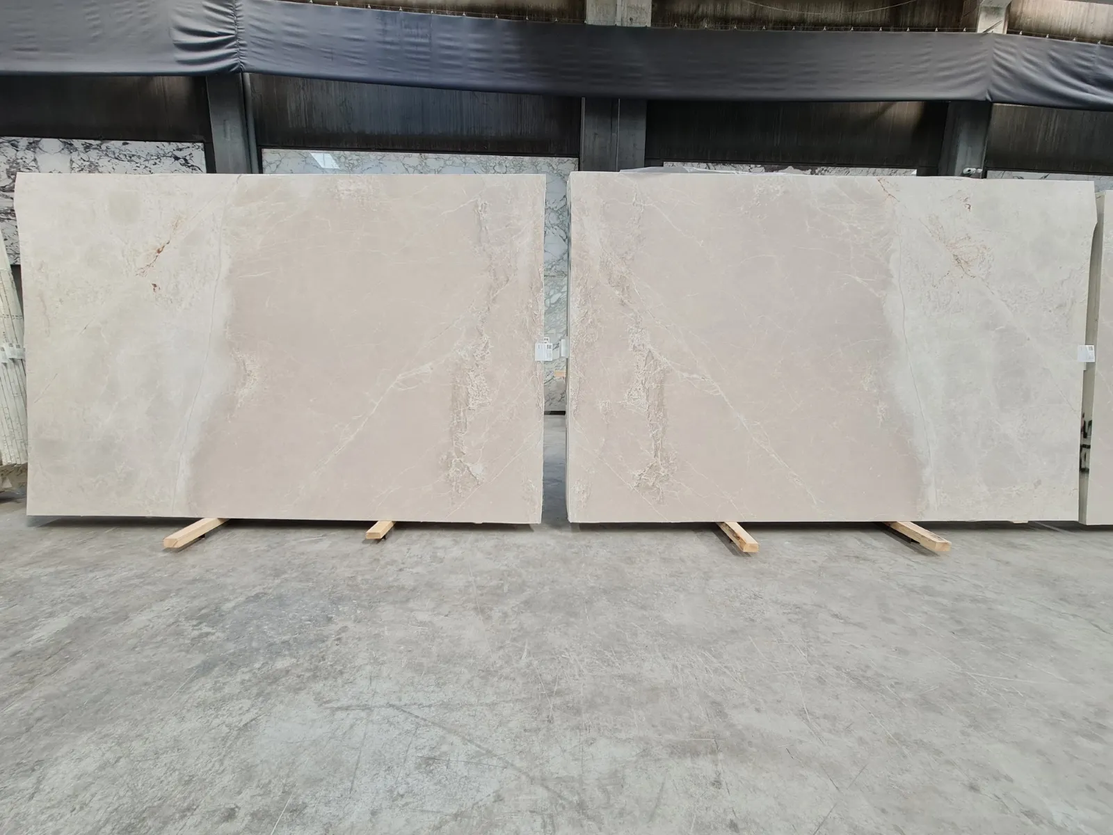 B2215 - 2 CM Cream Karaman Honed
