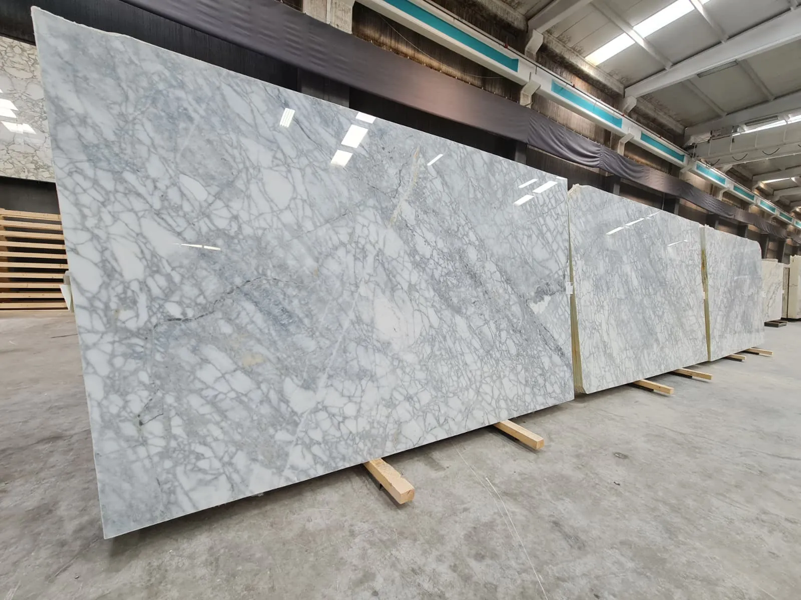 B1884 - 2 CM Bianco Venato Polished