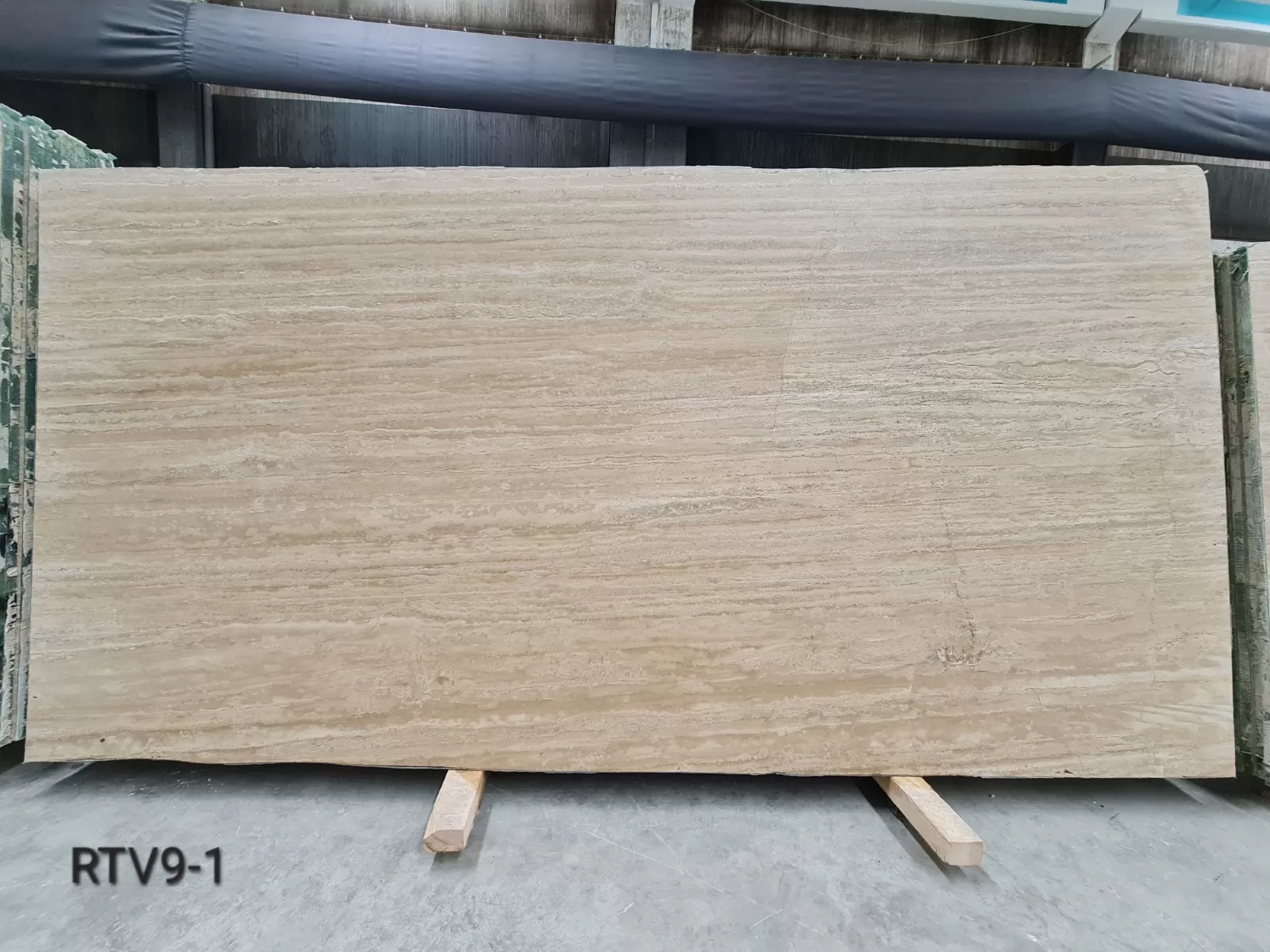 RTV09 - 2CM RIVA TRAVERTINE VEINCUT FILLED HONED