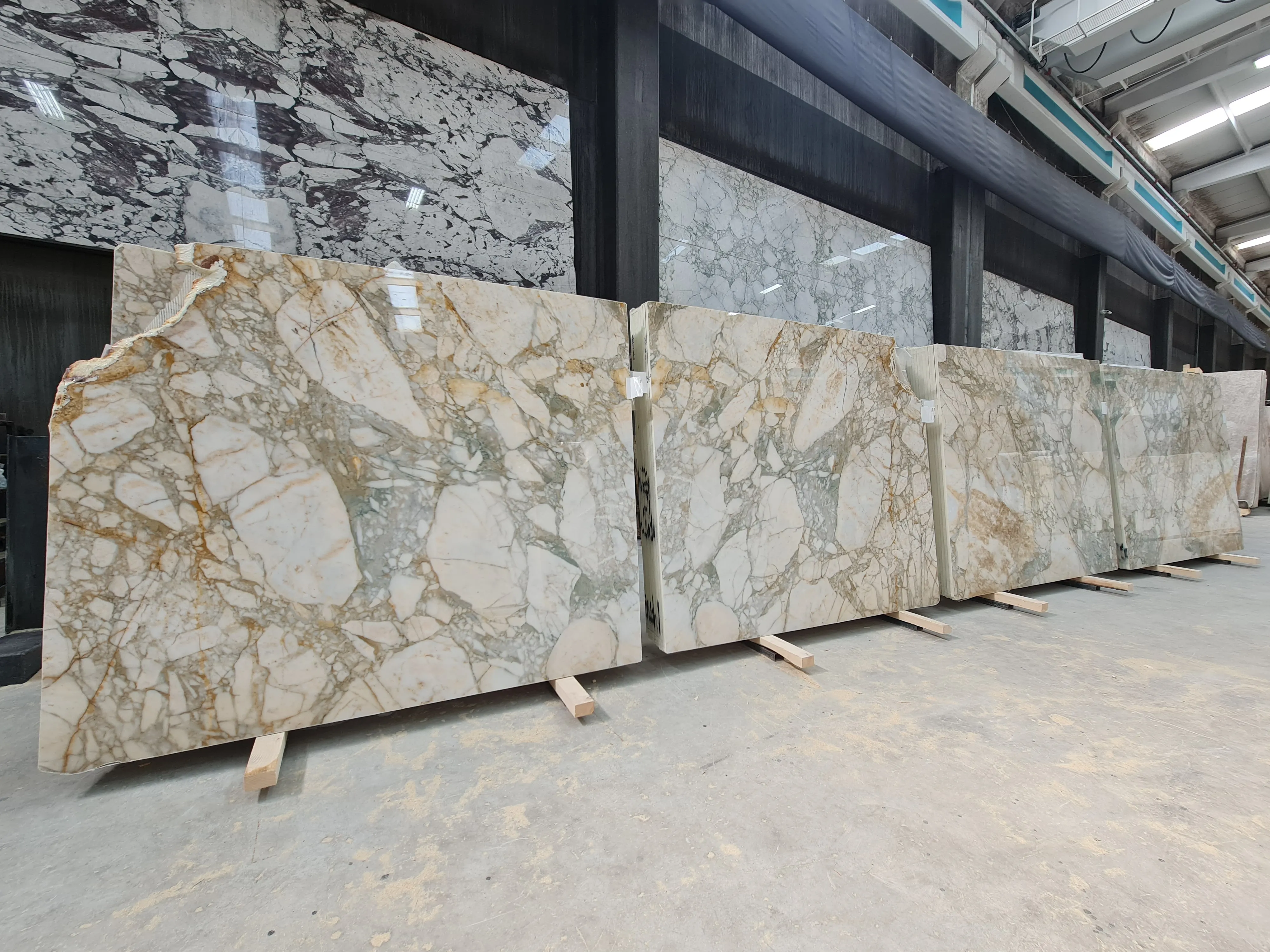 B6218 - 2 CM Calacatta Green Polished
